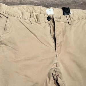 Men’s straight chino pants